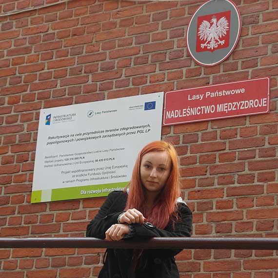 Daria na podium konkursu fotograficznego