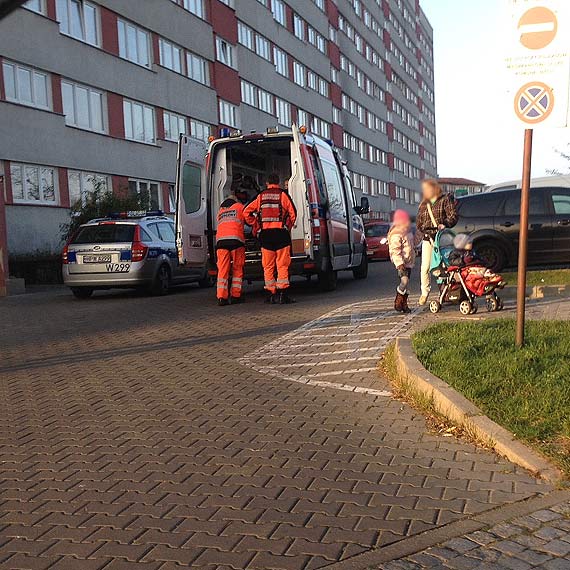 6- letni chopiec wpad pod samochd przy Matejki. Zosta przetransportowany migowcem do szpitala