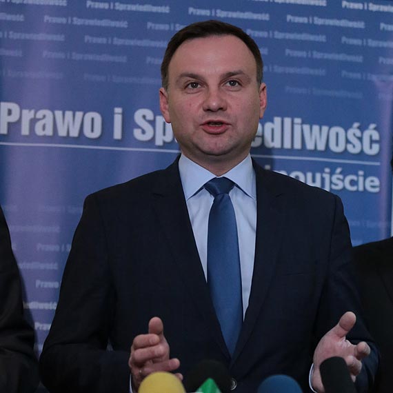 Andrzej Duda: Jak patrzy się na budowę gazoportu widać, że wszystko jest jeszcze rozgrzebane. Zobacz film!