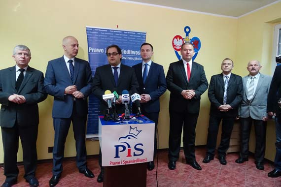 Andrzej Duda: Jak patrzy się na budowę gazoportu widać, że wszystko jest jeszcze rozgrzebane. Zobacz film!