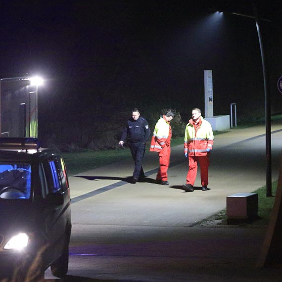 Noownik zaatakowa starsz kobiet. Szuka go niemiecka policja. Zobacz film!