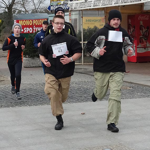 58 biegaczy wystartowao w midzyzdrojskim biegu "Tropem wilczym. Pamici onierzy Wykltych"