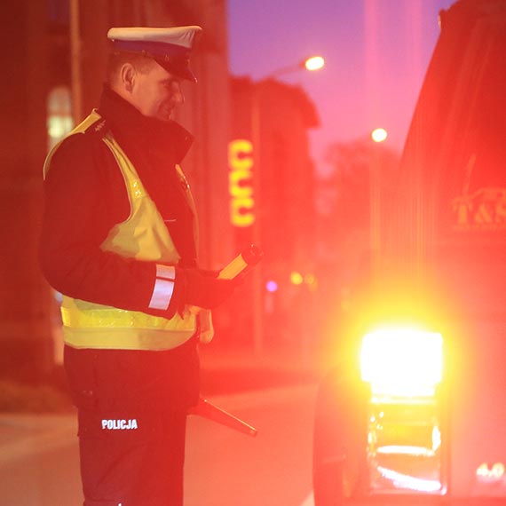 Wieczorna kontrola policji. Wszyscy kierowcy byli trzewi