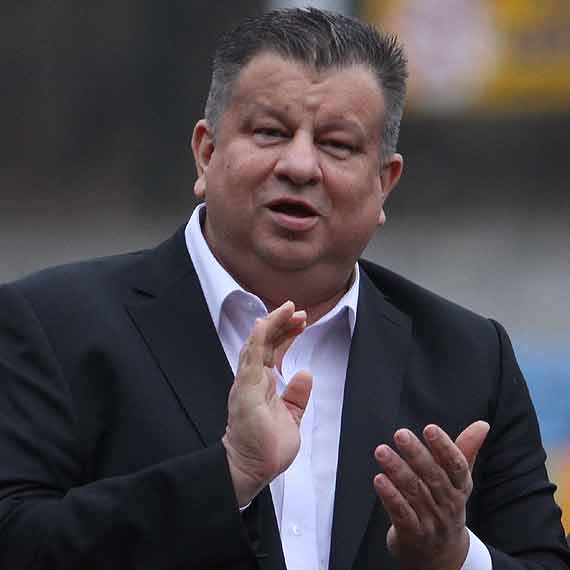 Sd da Jerzemu Woniakowi czas na uratowanie Floty