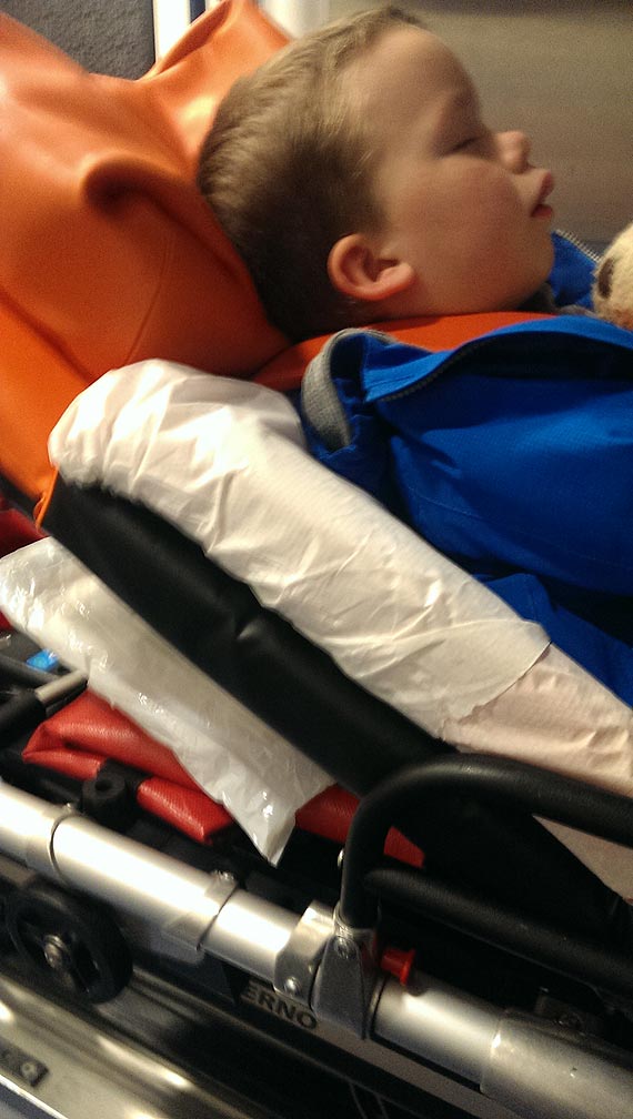 Czytelniczka: Lekarz zlekceważył i nie przyjął dziecka do szpitala. Zabrał nas niemiecki ambulans do Greifswaldu