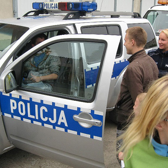 Policjanci z prelekcją o bezpieczeństwie i ekologii