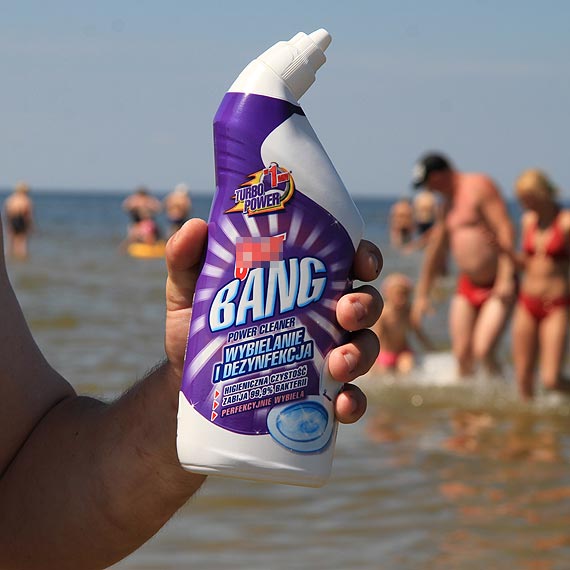Sanepid ostrzega przed mięsożerną bakterią! Plażowicze zapowiadają że nie dadzą się zjeść żywcem!
