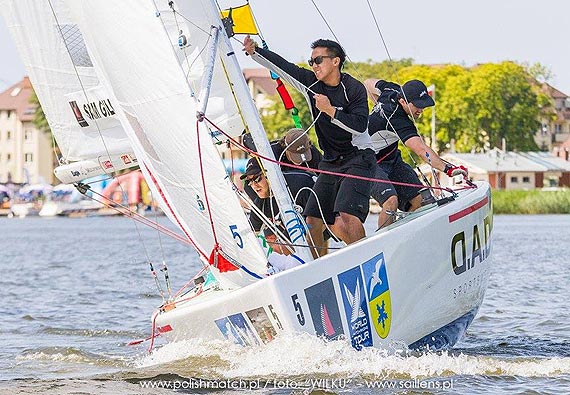 David Gilmour zwycięża rundę kwalifikacyjną Dziwnów Match Race Trwają regaty Polish Match Tour w Dziwnowie