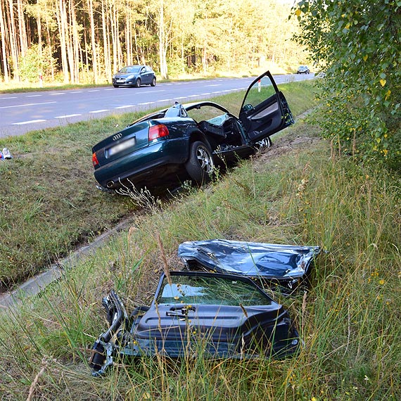 Zderzenie audi z tirem. Musiał lądować śmigłowiec
