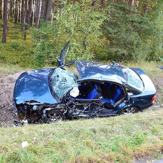 Zderzenie audi z tirem. Musiał lądować śmigłowiec