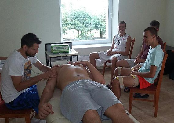 Siatkarze MMKS Maraton LNG Świnoujście wylewają „ SIÓDME POTY ” na zgrupowaniu w Szczecinku