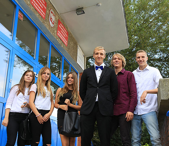 4815 uczniów ze ¦winouj¶cia wróci³o do szko³y!