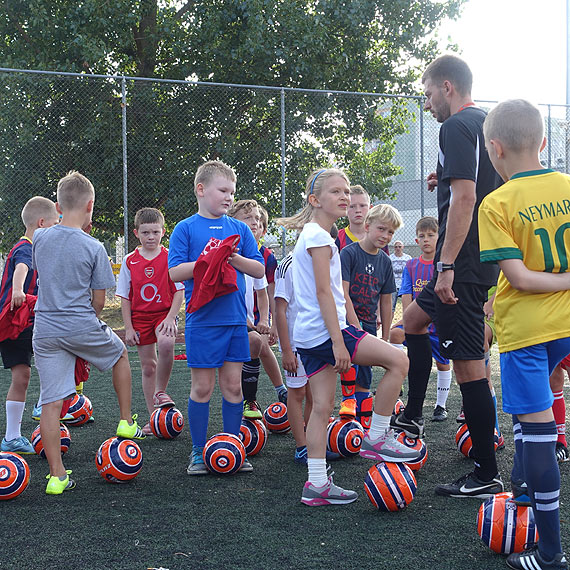 Pierwszy trening Akademii Piłkarskiej Reissa za nami! Na zajęcia przyszło ponad 70 młodych piłkarzy!