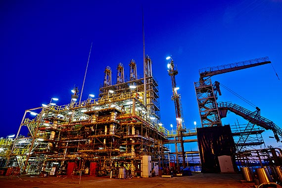 Zakończono negocjacje z wykonawcą terminalu LNG