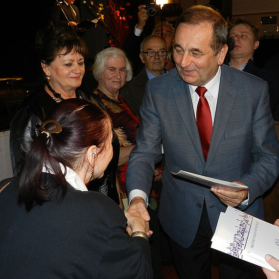 Senioralia na całego. Na scenie zagrał zespół No to co