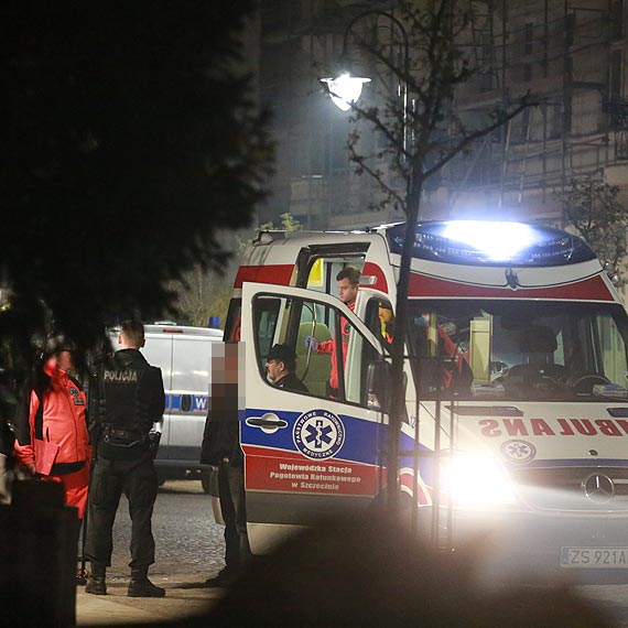 Noc duchów, zjaw i depresji. Uratowany przed skokiem z dachu