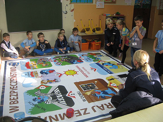 Przez zabawę do bezpieczeństwa