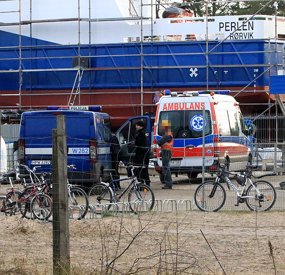 Wypadek na terenie Poltrampu! Pracownik prawdopodobnie złamał nogę