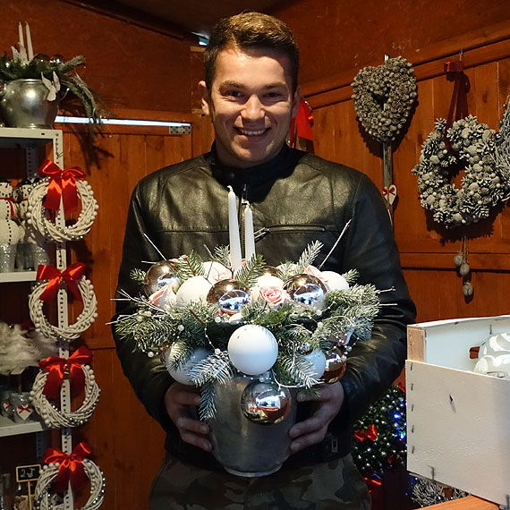 Magia Świąt opanowała Plac Wolności. Jarmark Świąteczny już działa