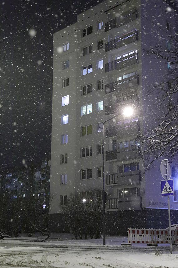 Laserowy dręczyciel przy Wybrzeżu Władysława IV, terroryzuje chore osoby w szpitalu i oślepia kierowców!