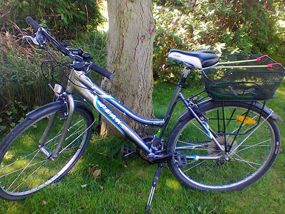 Skradziono rower. Waciciel prosi o pomoc w odnalezieniu
