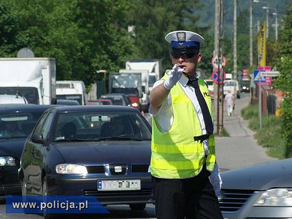 Policjanci radz, jak bezpiecznie dotrze na Majwk i spdzi wolny czas! 