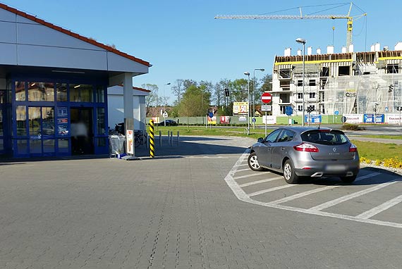 Czytelnik: Tu spotykaj si mistrzowie kierownicy! Zobaczcie, jak parkuj najlepsi kierowcy w winoujciu!