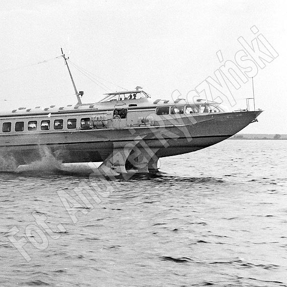 Nieznana historia porwania wodolotu w 1970 roku. Świnoujskim wodolotem Kometa-1 Ślązak chciał uciec na Zachód