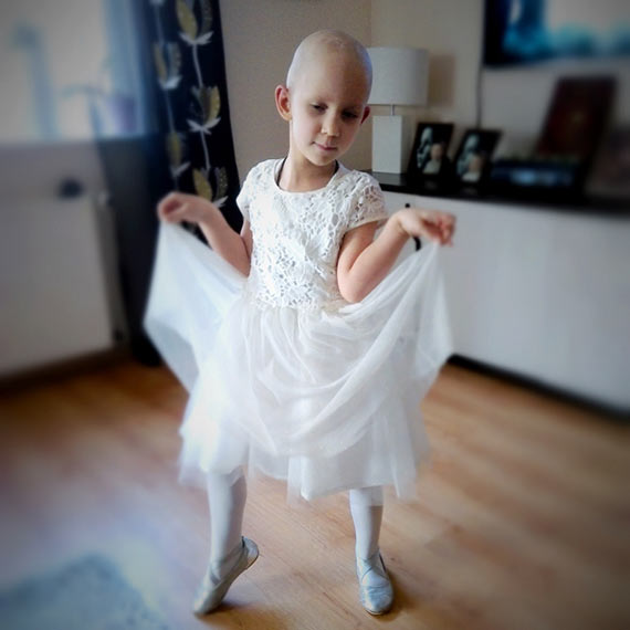 Marysia w czerwcu kończy 6 lat. Nie do końca rozumie, jak bardzo jest chora. Chcesz jej pomóc? Wyślij SMS o treści S 4166 na numer 72 365!