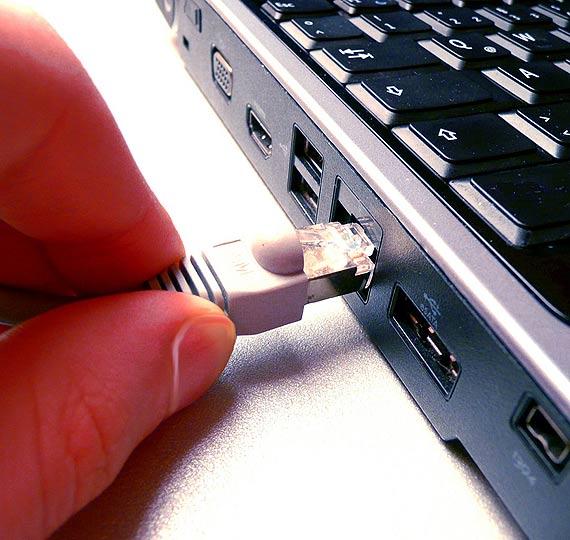Czytelnik: Internet z Netii padł w całym mieście! Rzecznik firmy: Mamy awarię