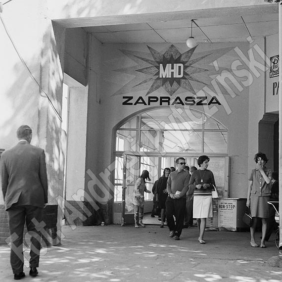 Podróż w przeszłość z Andrzejem Ryfczyńskim, czyli niezapomniany czar Parkowej