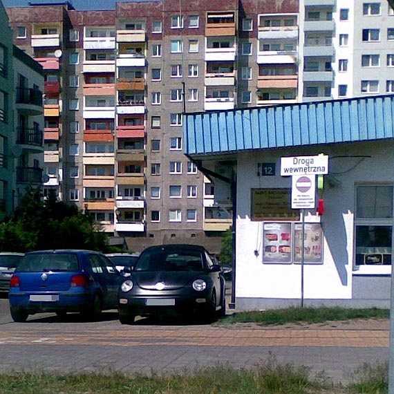 Mistrz nie myśli. Mistrz zostawia auto gdzie mu się podoba