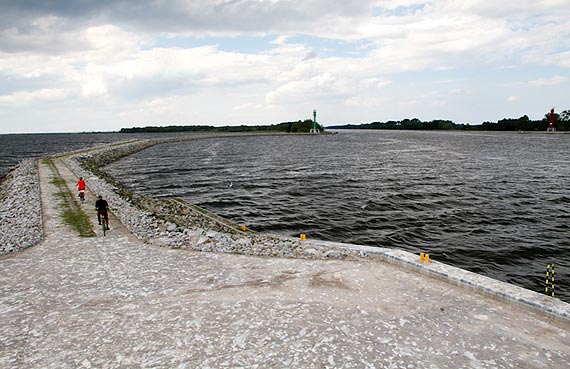Wycieczka rowerowa o długości 38 km, na trasie ŚWINOUJŚCIE-KARSIBORSKIE PAPROCIE-FALOCHRON-MULNIK-ŚWINOUJŚCIE ze Świrami