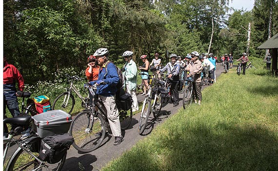 Wycieczka rowerowa o d³ugo¶ci 38 km, na trasie ¦WINOUJ¦CIE-KARSIBORSKIE PAPROCIE-FALOCHRON-MULNIK-¦WINOUJ¦CIE ze ¦wirami