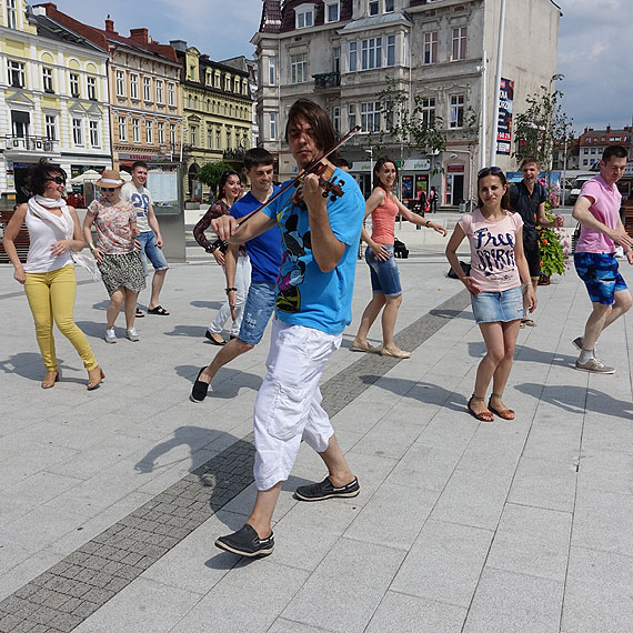 Ukraiski Flash Mob na Placu Wolnoci! Zobacz film!