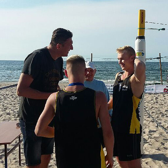 Grad medali siatkarzy pla¿owych Maratonu