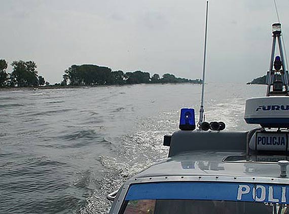 Policjanci ze Świnoujścia szukają Nemo! Łodź została skradziona w Niemczech i może znajdować się na zalewie!