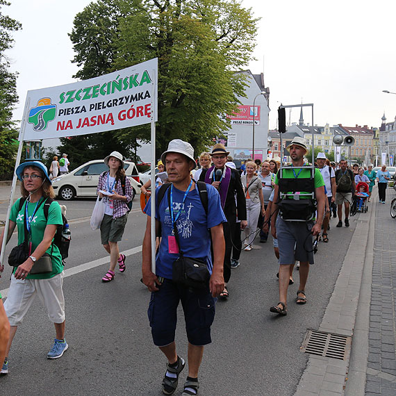 Ruszyła pielgrzymka na Jasną Górę: Każda pielgrzymka jest pierwsza, tak jak miłość