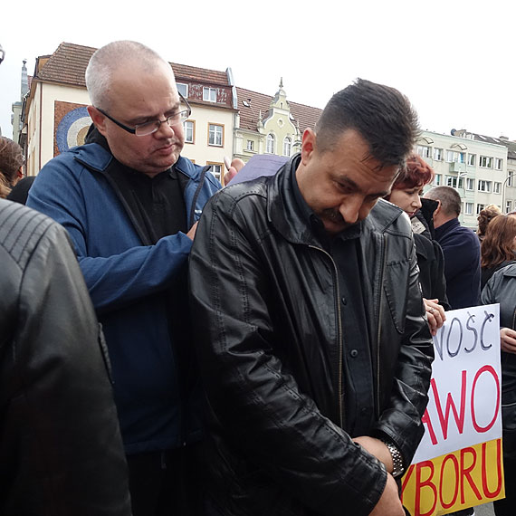 Świnoujścianki zbierają podpisy pod referendum w sprawie aborcji. Jak dotąd zebrano około 500
