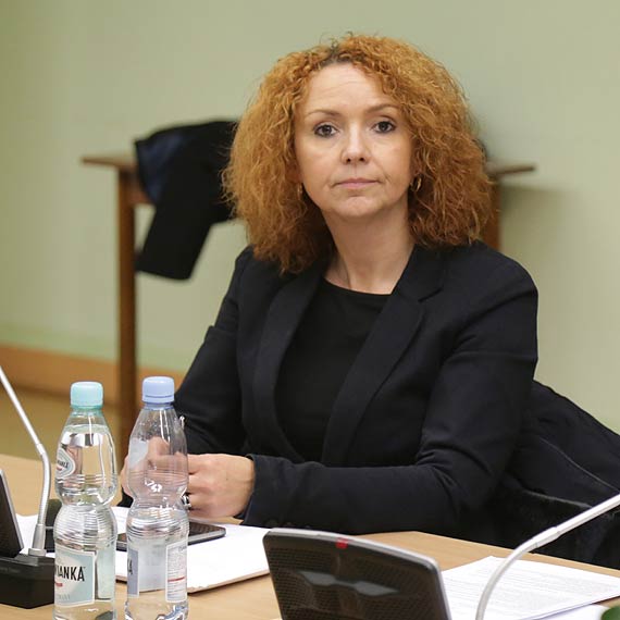 Gorca dyskusja na Komisji Gospodarki i Budetu Miasta. Radni przyjli wniosek o nie wypracowaniu opinii w sprawie poszerzenia granic portu. Zobacz film!