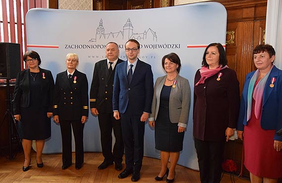 Nauczyciele z ZSM w Świnoujściu, zostali odznaczeni w Sali Rycerskiej!