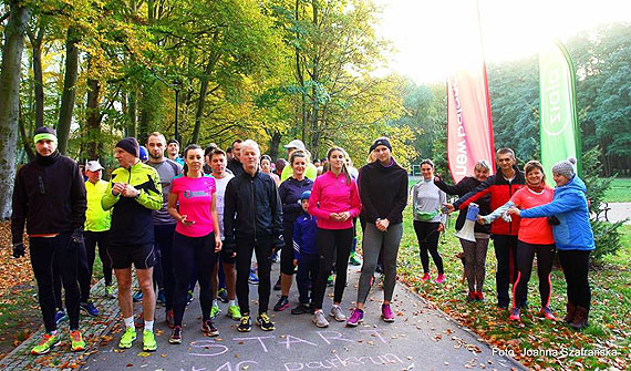 Szesnasty parkrun już za nami. Jesienny, słoneczny poranek zgromadził na starcie 57 zawodników