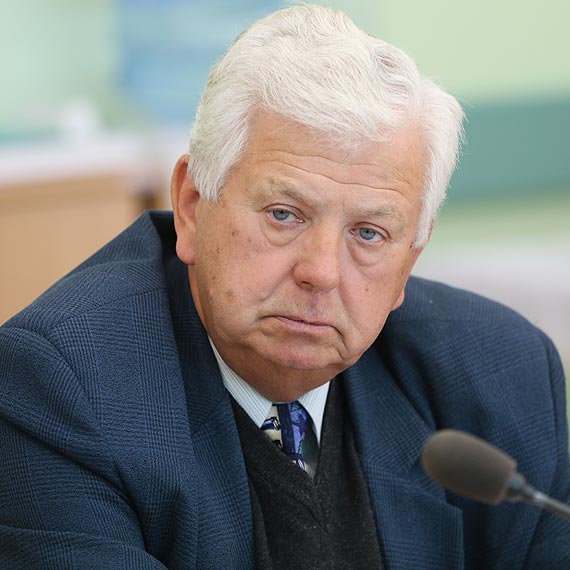 Bartkowiak na sesji Rady Miasta: Wydawao mi si, e na winoujcie prowadzony jest zdecydowany atak! Czy co nam grozi? Zobacz film!