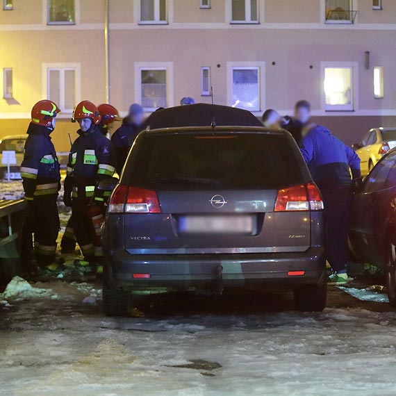 Dwa samochody zapaliły się jednej nocy. Podejrzewa się samozapłon