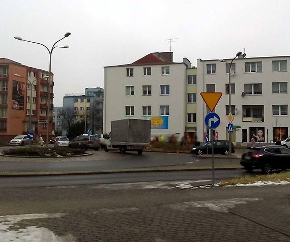 Czytelnik w sprawie wycięcia topoli: Czy nasz Urząd Miasta specjalnie wycina drzewa w centrum?!