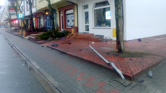 „Byem tu, to moje auto” - co mia w gowie kierowca, zostawiajc rejestracj pod okiem kamer? Zobacz film!