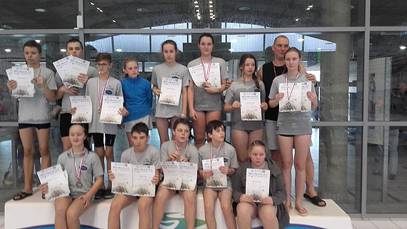 Sukces świnoujskich pływaków. Zdobyli 15 medali na zawodach w Szczecinie
