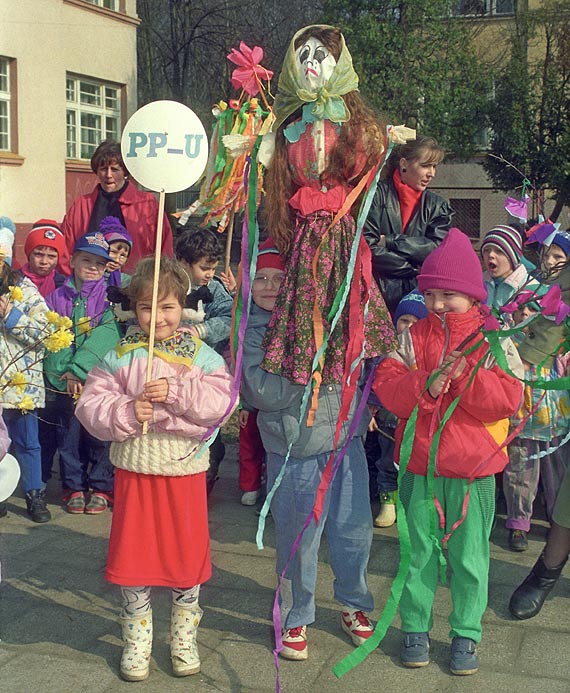 Marzanna 1992 roku - kto z ówczesnych przedszkolaków pamięta tamten dzień? Zobacz fotogalerię!