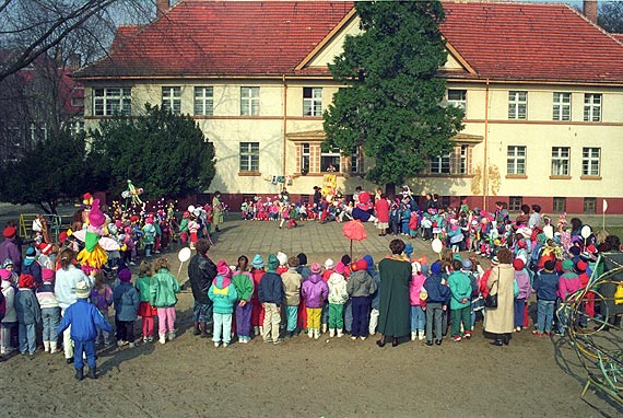 Marzanna 1992 roku - kto z ówczesnych przedszkolaków pamięta tamten dzień? Zobacz fotogalerię!