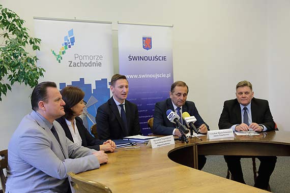 Podpisano umowy na dofinansowanie budowy dwóch przystani na prawobrzeżu